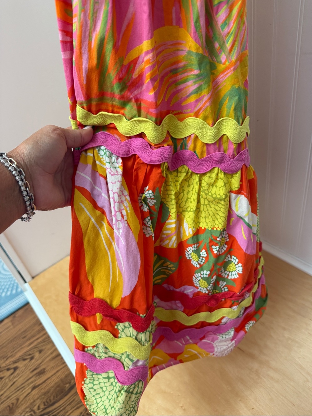 Farm Rio One-Shoulder Tiered Dress size Medium Like New - Picture 7 of 16